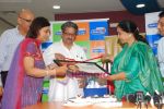 Asha Bhosle launches Unheard Melodies at Radio City in association with Universal in Bandra on 6th Sept 2010 (36).JPG